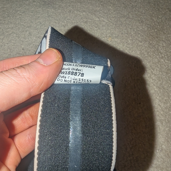 SMITH Black Goggles with Brown Tint - Picture 6 of 9